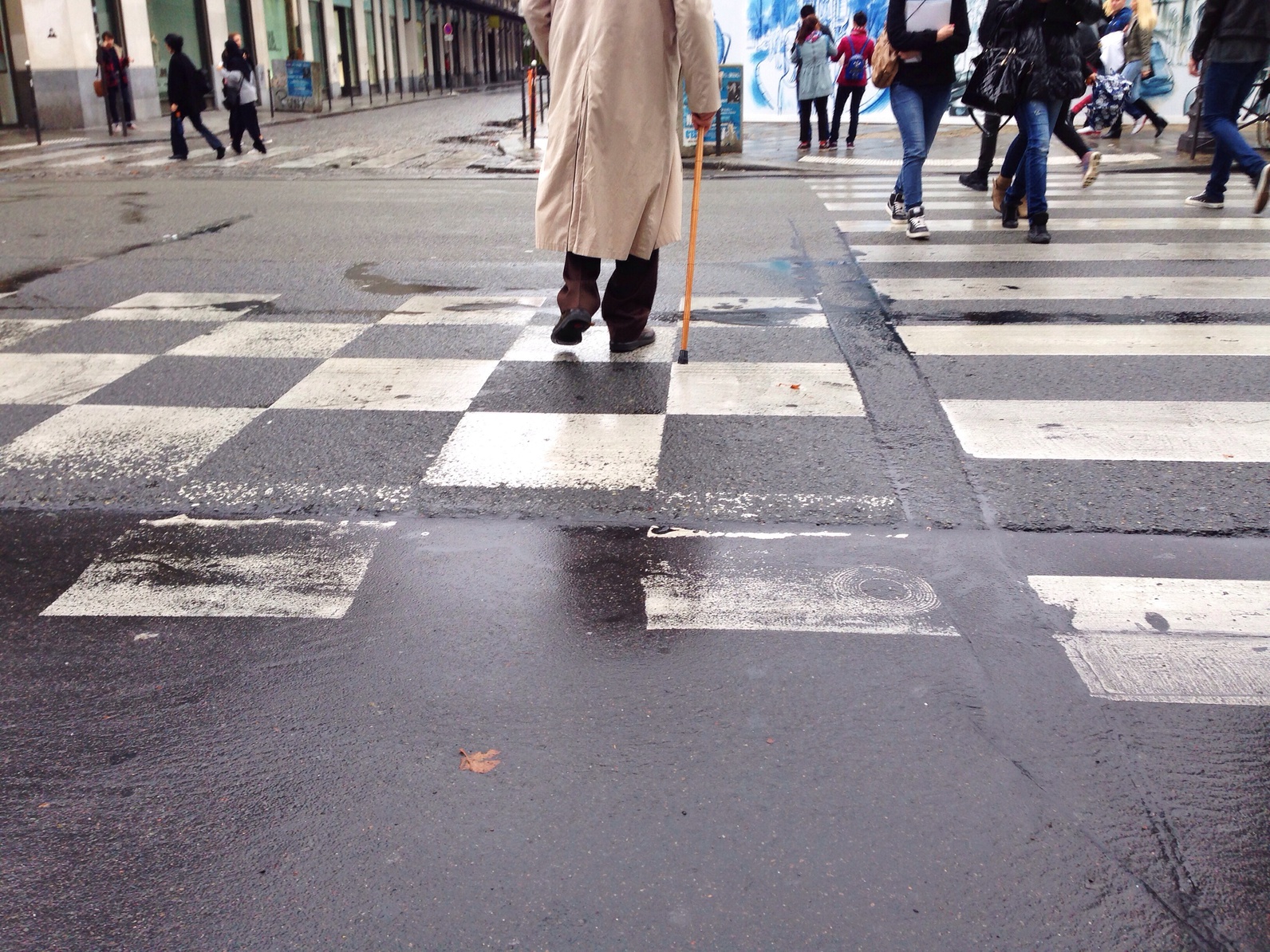 ​Passages piétons « tactiles » : une nouvelle expérimentation pour la mobilité des personnes non-voyantes ou malvoyantes