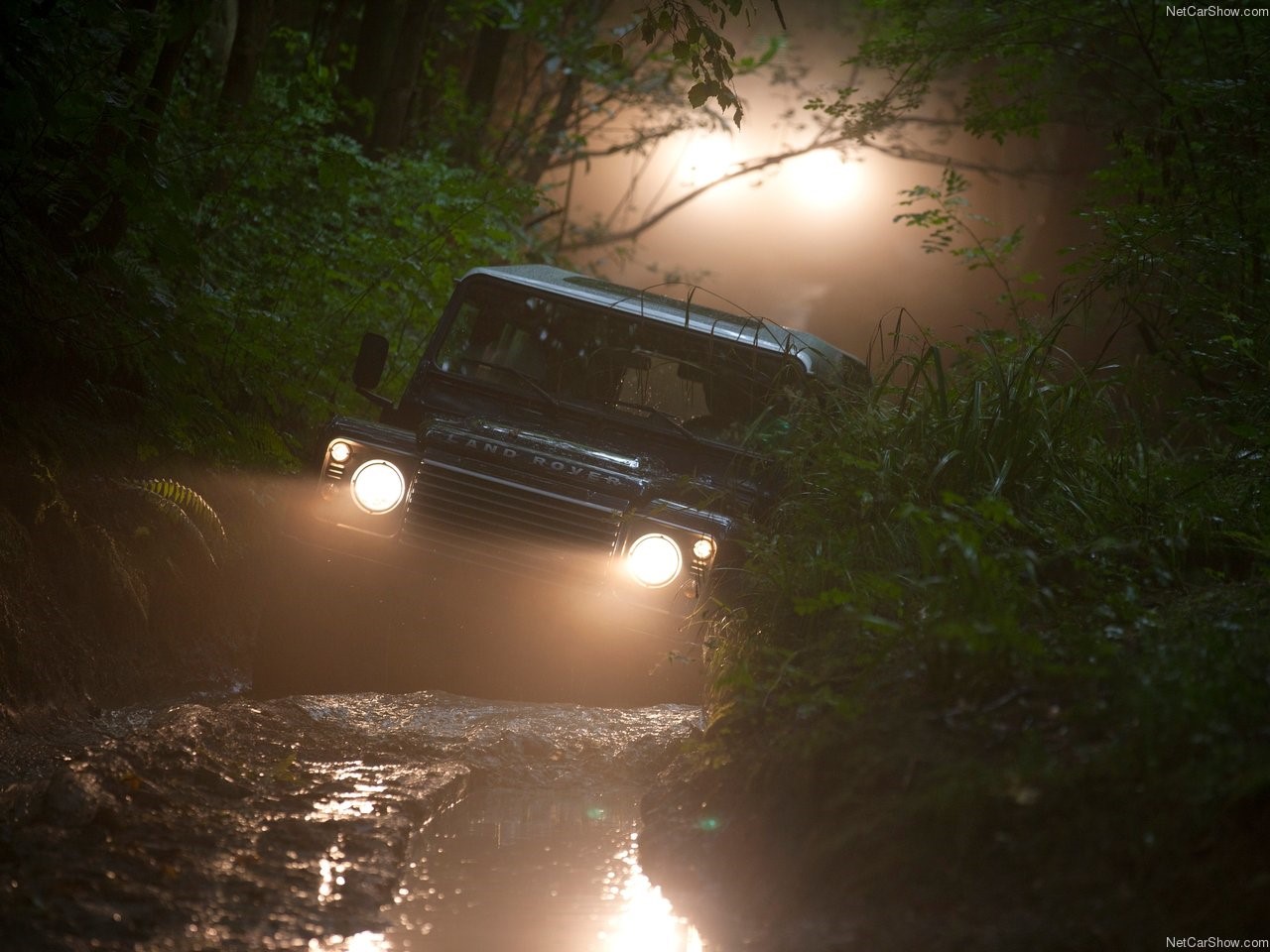 Land Rover relance le Defender, mais attention au tarif !