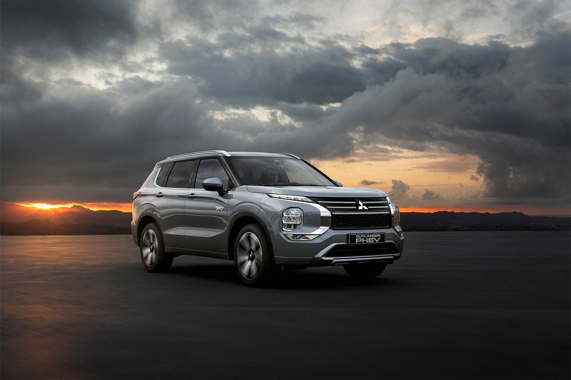 Mitsubishi Outlander PHEV 2025 : le bond de géant !